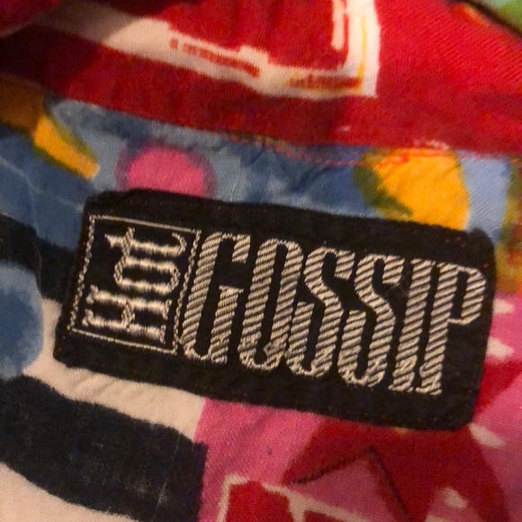 Hot GOSSIP - Picture 3 of 3